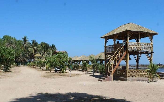 A view of Sun Beach Resort in Mumbai on a bright and beautiful