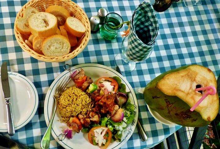 lunch on honeymoon in mauritius