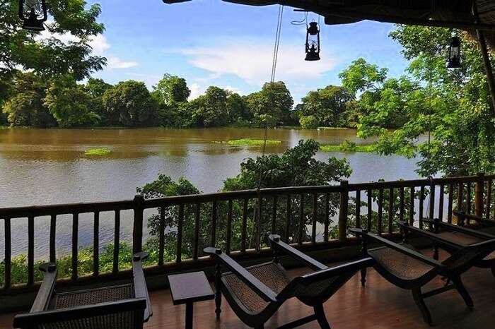 stay with your family at Diphlu River Lodge, Assam
