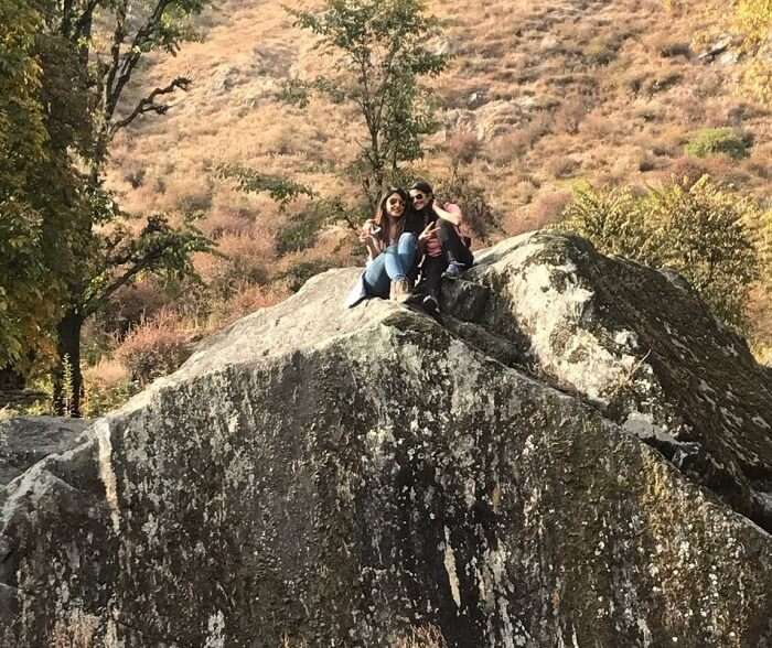 malana trek with girls