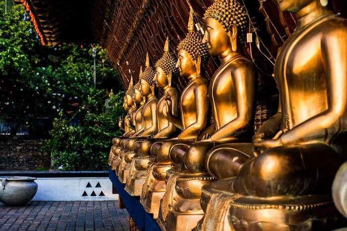 Pay your respects at the stunning Gangaramaya Temple in Sri Lanka