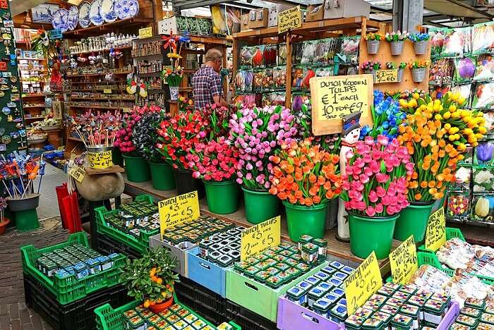 Visit the renowned flower market