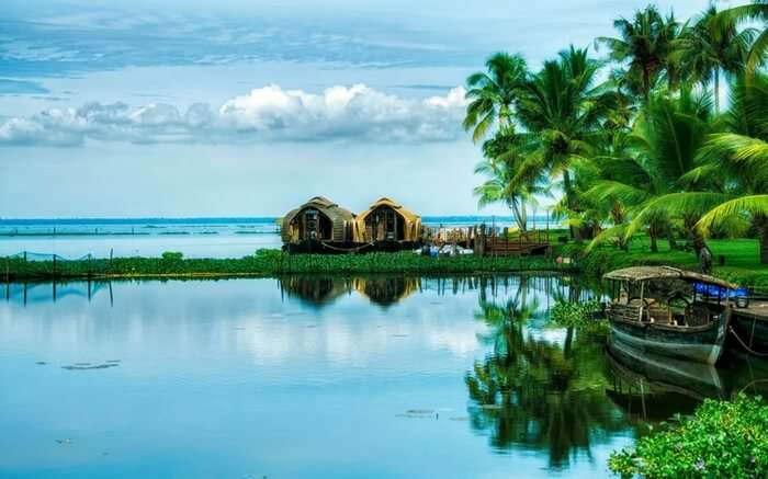 The real beauty of backwaters and lagoons in Kumarakom, Kerala