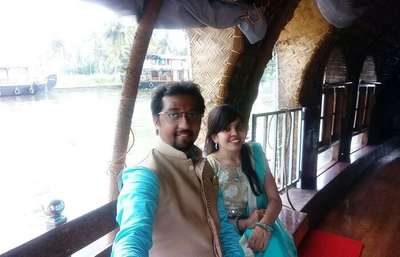 couple on a houseboat in Alleppey