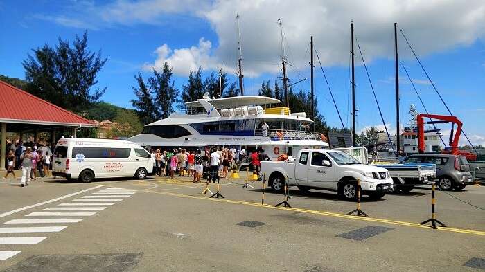 sandeep seychelles trip: boating on la digue