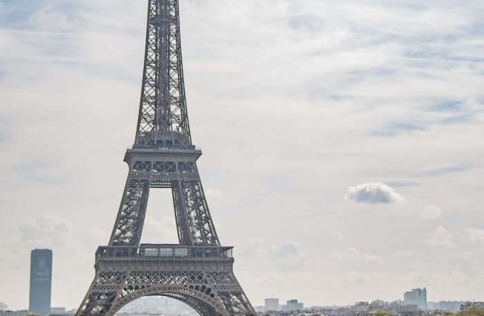 Tháp Eiffel ở Pháp