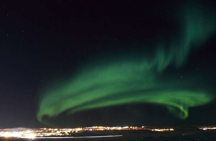 bầu trời đêm ở Iqaluit, Canada