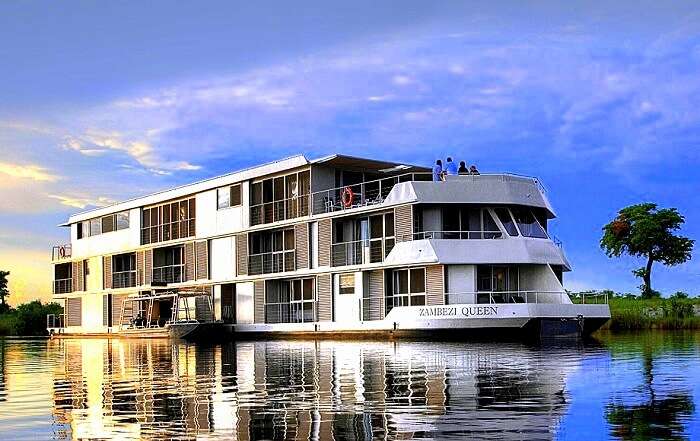 Zambezi Queen hotel in africa