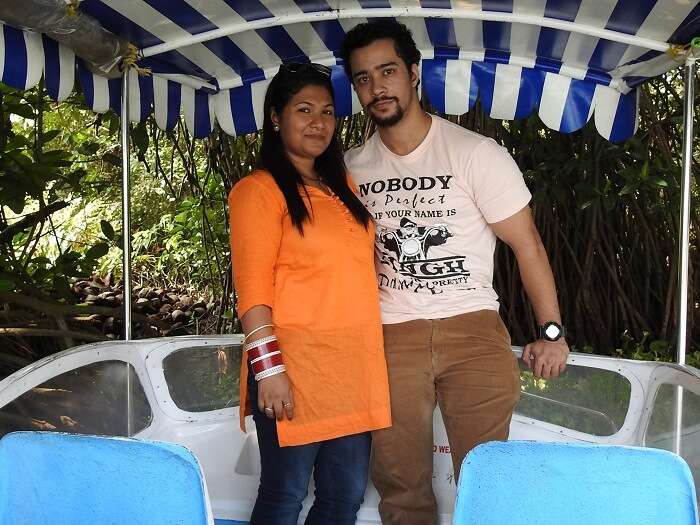 pooja and her husband in chennai boating