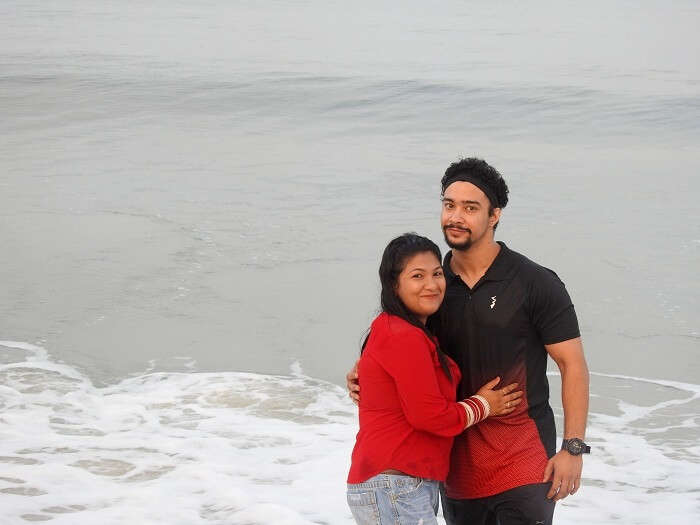 alleppey beach couple