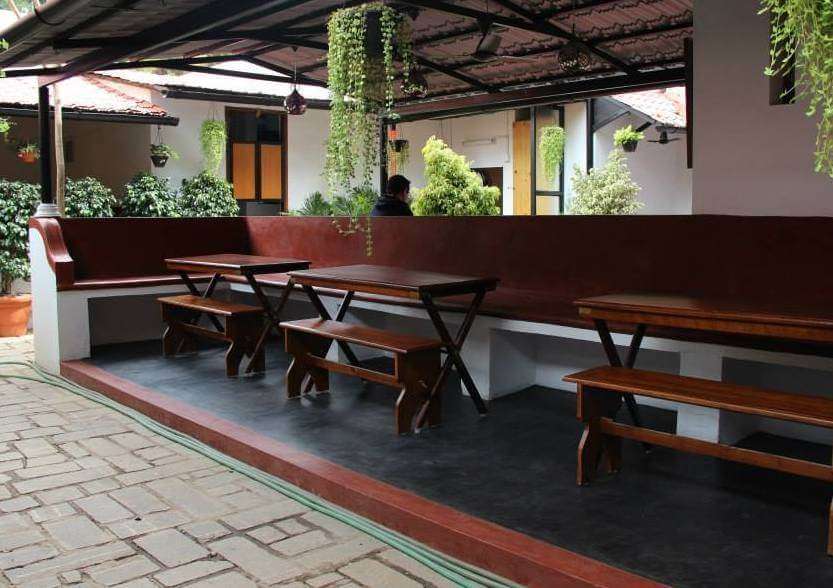 wooden seating in Duy Art Cafe