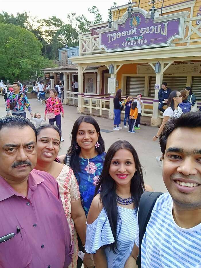 isha aggarwal hong kong family trip: with her family in disneyland