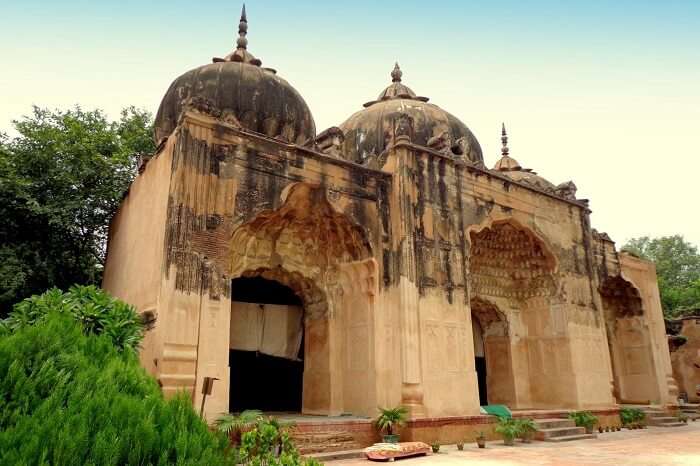 Qudsia mosque in delhi