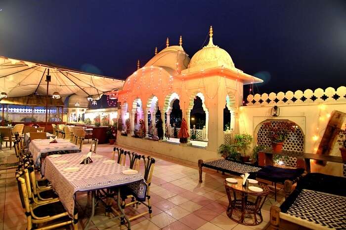 20 Best Rooftop Restaurants In Jaipur You Must Visit In 2022