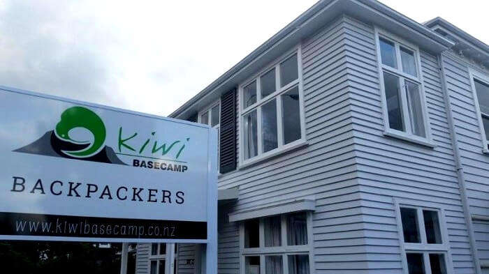 kiwi basecamp hostel