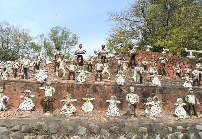 sculptures in rock garden chandigarh