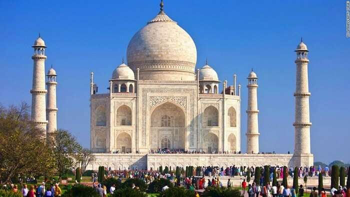 Taj Mahal overcrowded India