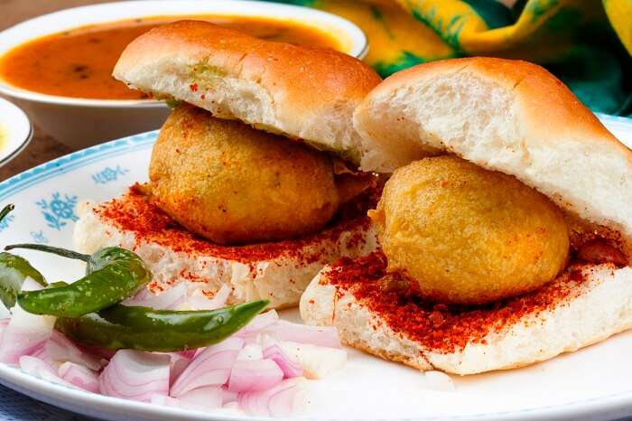 vada pav mumbai