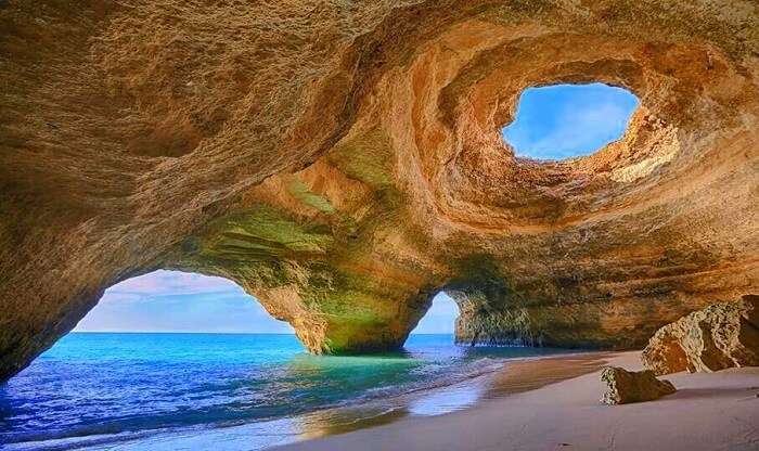 Find the hidden cave beaches of Algarve in Portugal