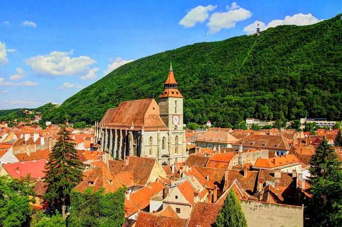 Ride the cable car upto Tampa Mountain in Brasov, Romania