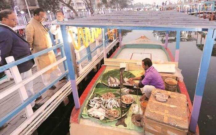 acj-0502-floating-market-kolkata (3)