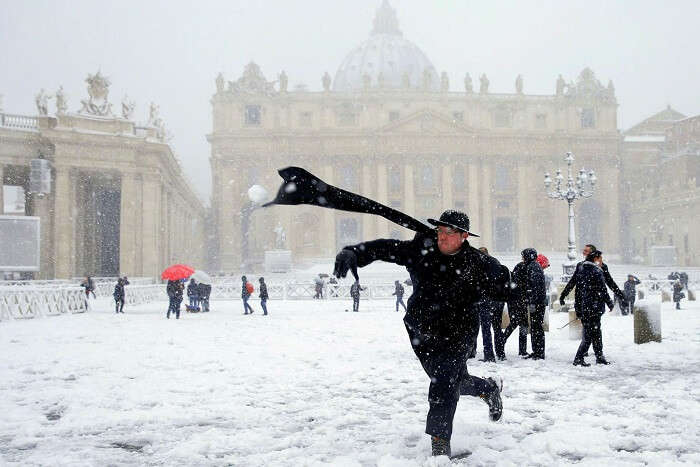 rome snowball fight