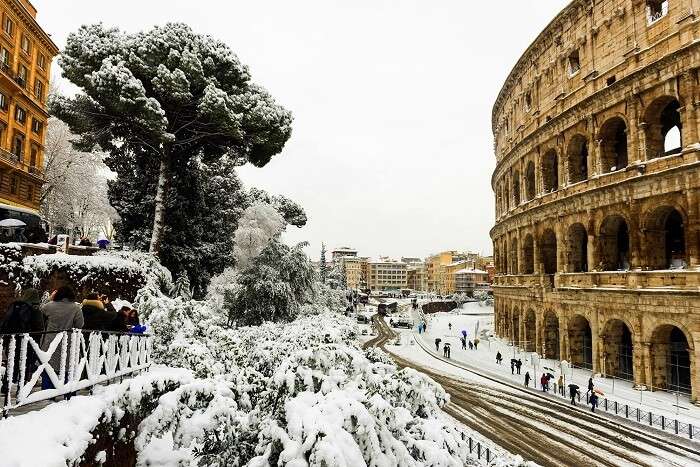 snowfall rome colosseum