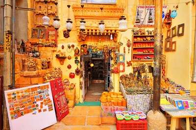 Shopping In Jaisalmer: A 2023 Guide To The Famous 6 Markets!