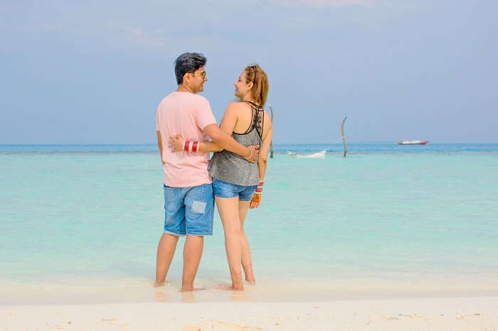 ankit wadhwa maldives honeymoon: photoshoot beach relaxing