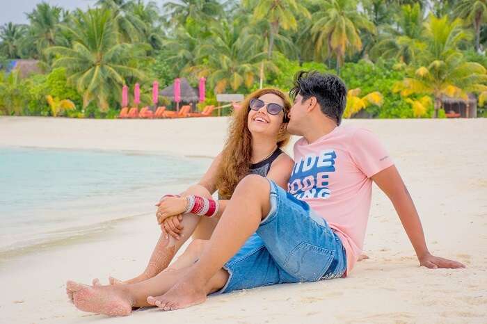 ankit wadhwa maldives honeymoon: photoshoot beach