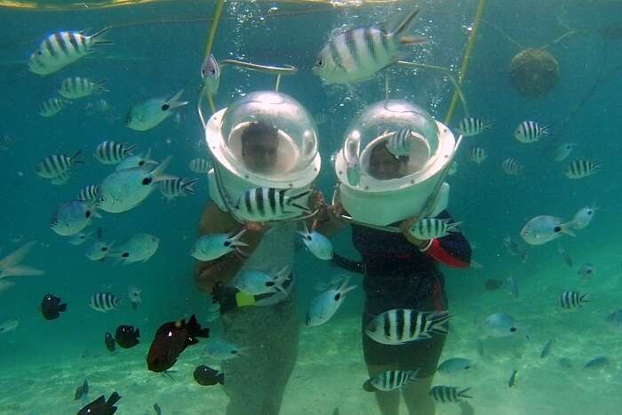 Himanshu honeymoon trip to Mauritius: underwater sea walk