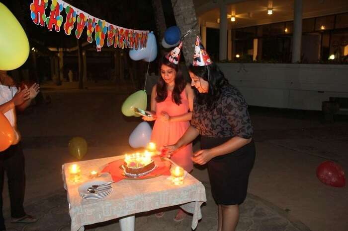 friends celebrating in sri lanka