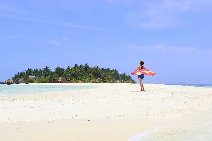 ankit wadhwa maldives honeymoon: relaxing in the beauty of maldives