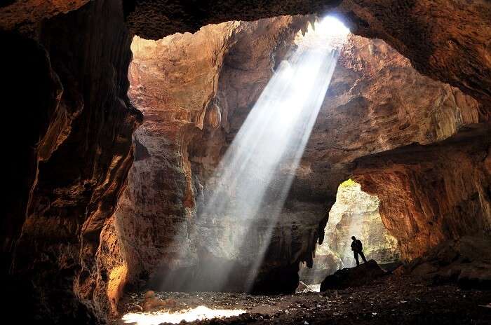 world's longest cave in meghalaya