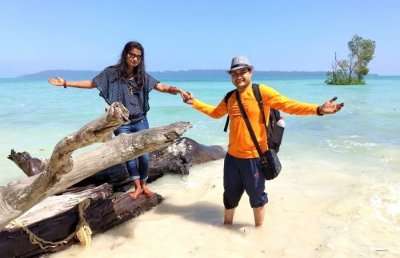 couple enjoying in andaman