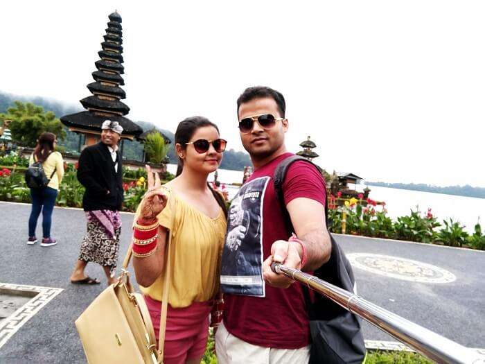 Couple at Tanah Lot Bali