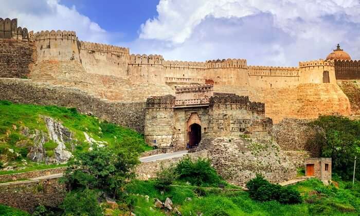 gates of kumbhalgarh fort