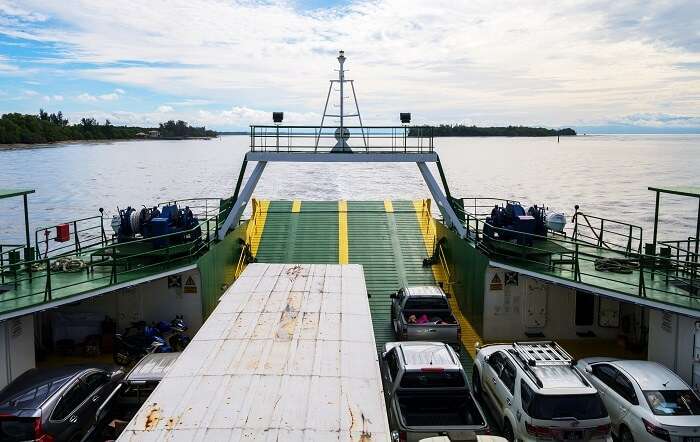 Ro-Ro Ferry Service From Mumbai to Alibaug