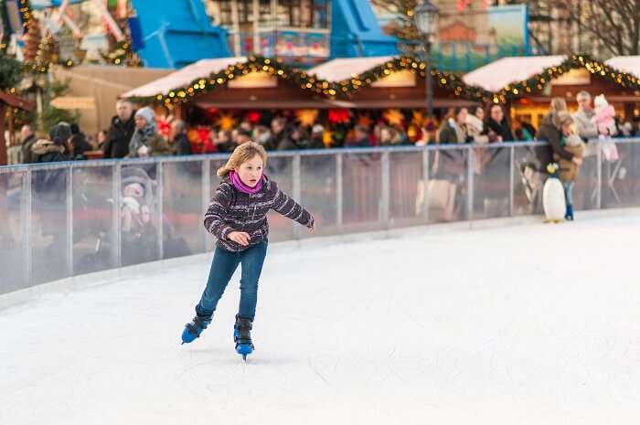 Go Ice Skating at Horst-Dohm-Eisstadion Ice skating in Berlin