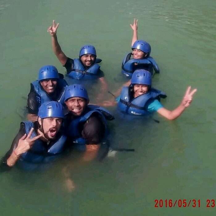 river rafting in rishikesh with friends