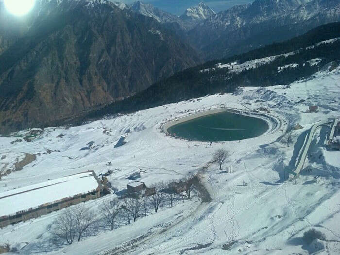 lake in auli