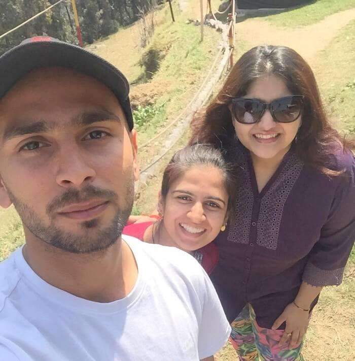 priha dhanaulti weekend trip: selfie