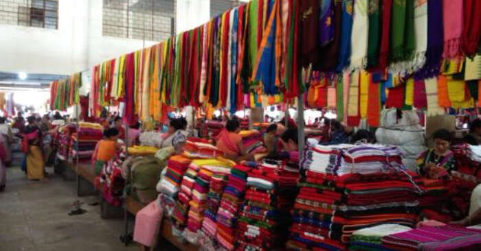 womens market in manipur