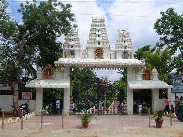 Ratnalayam Temple