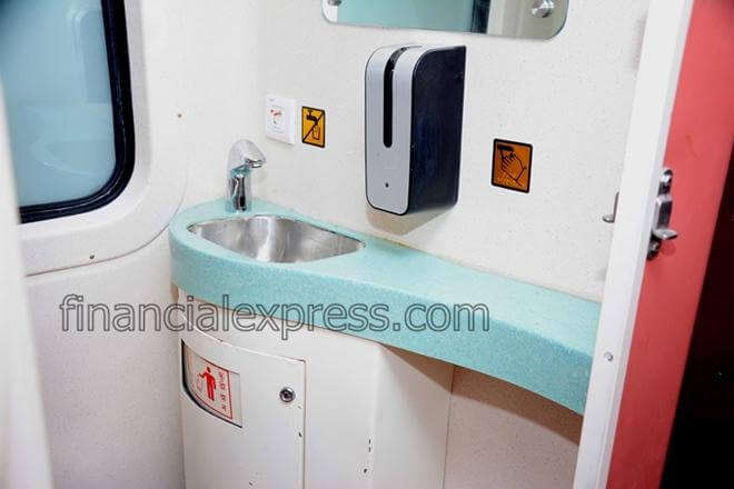 acj-2504-smart-coaches (3)