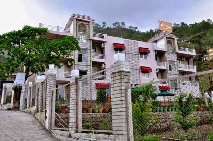 royal court hotel in bhimtal