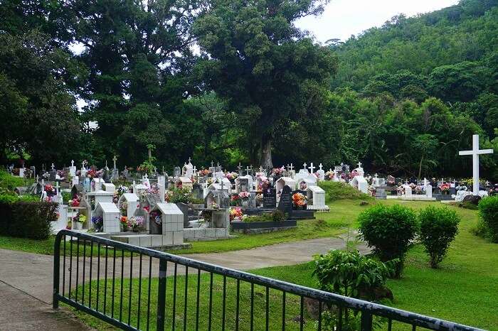 tushar seychelles honeymoon trip: cemetery