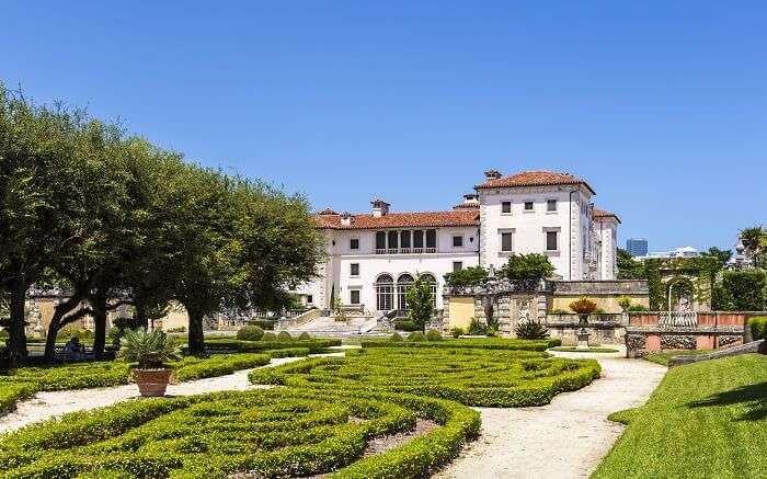 Explore the Vizcaya Museum and Gardens 