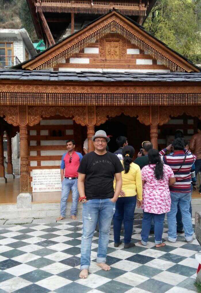 kuldeep manali honeymoon trip: kuldeep at vashisht temple