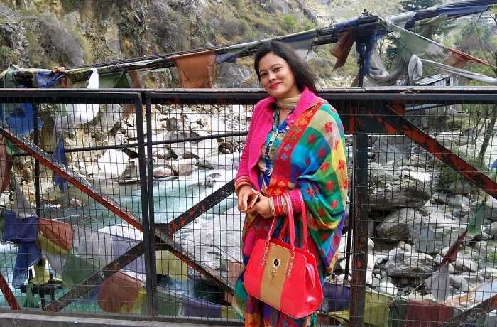 kuldeep manali honeymoon trip: near manikaran temple